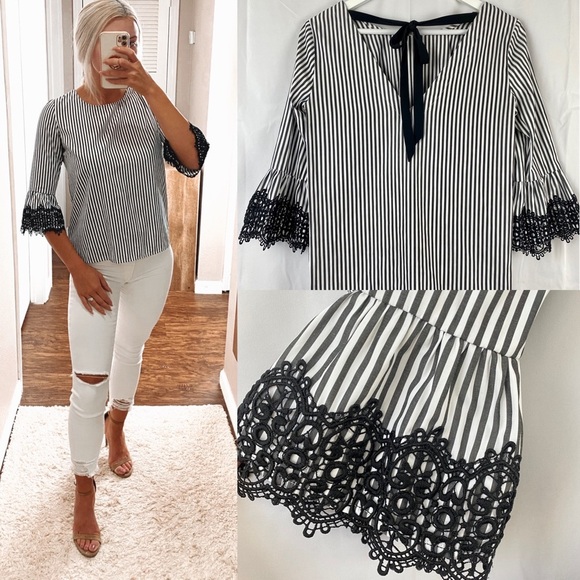 A. Byer Tops - Dapper A. Byer Laced bell sleeved top size small